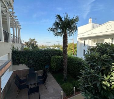 Oraiokastro Apartment | Blessings Apartment with Private Garden and Parking