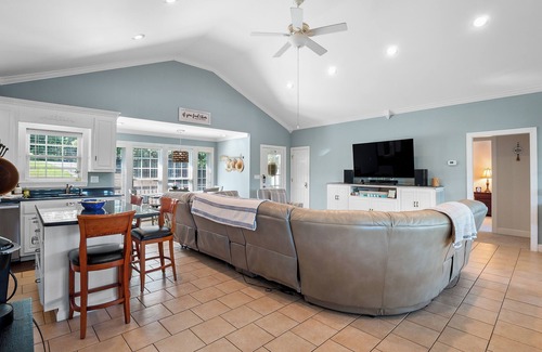 Houston House | Blessings Family Lodge