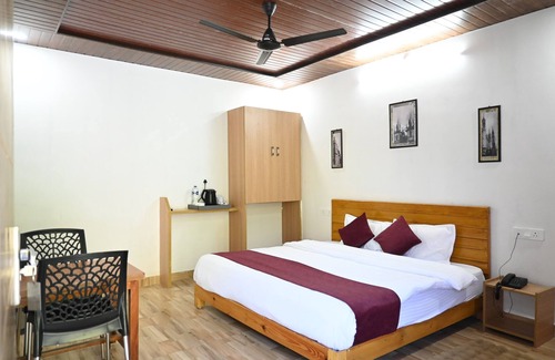 Kharsali Hotel | BLESSINGS RESORT