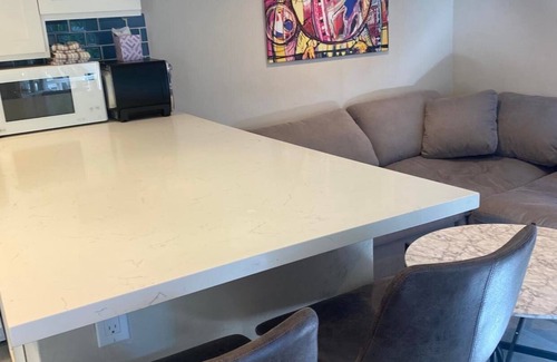 Hermosa Beach House | Bleu's Beach House - 1 BR Ocean Front