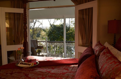 Diddillibah Bed & Breakfast | Bli Bli House Riverside Retreat