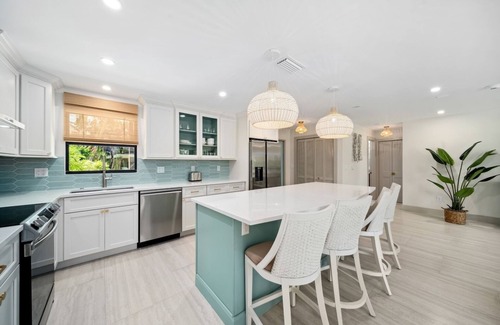 Sanibel Condo | Blind Pass G102,a ground floor coastal getaway! Private trail to beach access