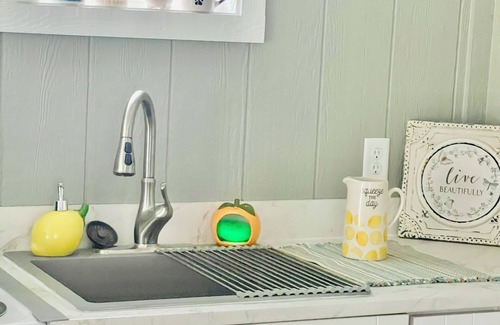 Burkesville Cottage | Bline Family Farm Cottage