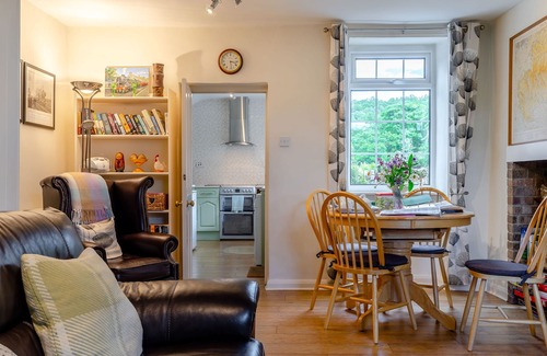 Glaisdale Cottage | BLINKBONNY, pet friendly, character holiday cottage in Glaisdale