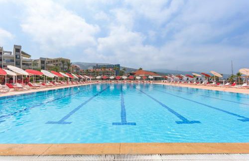 Batroun Apartment | Bliss Aqua 10 - One BR Chalet at Aqualand Resort in Batroun