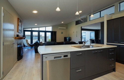 South Bay House | Bliss - Beautiful Home Great For Large Gatherings