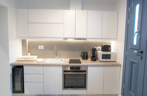 Pyrgos Apartment | Bliss Mansion