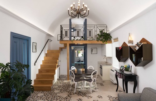 Pyrgos Apartment | Bliss Mansion