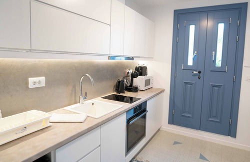 Pyrgos Apartment | Bliss Mansion