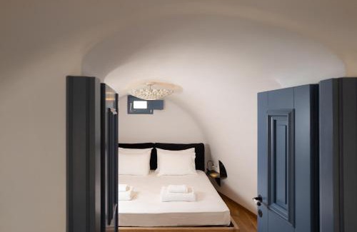 Pyrgos Villa | Bliss Mansion with sunset view & swimming pool