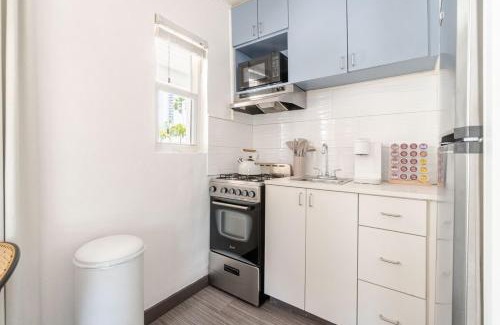 Singer Island Apartment | Bliss stylish apartment with pool, by beach
