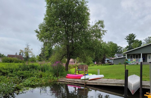 Irons Cottage | Blissful Bass Lake Family Escape