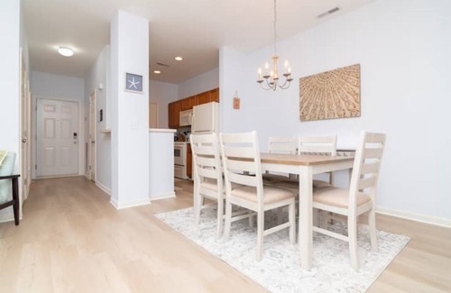 Lewes House | Blissful Bay Crossing condo- RT 1 - community pool