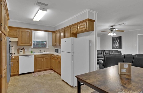 Shreveport House | Blissful, Cozy, Cute, Sleeps 8
