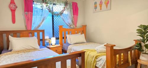 Springfield Lakes House | Blissful Haven
