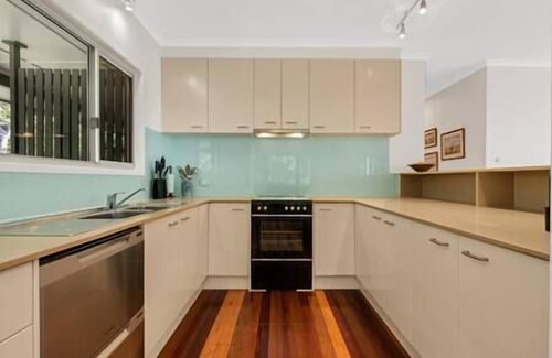 Boreen Point House | Blissful Lake Retreat