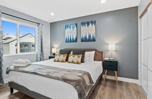 Walnut Valley House | Blissful Moments Hideaway: 3 King Bedrooms, 3 Baths, Full Kitchen, Free Laundry, Streaming Fun, and Patio Bliss