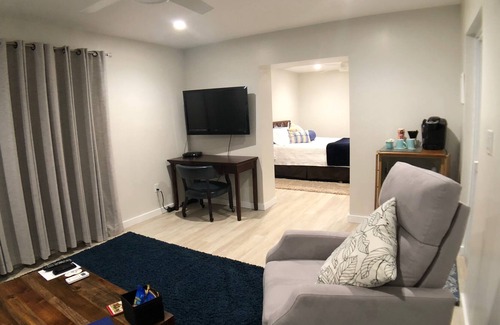 Hamptons at Boca Raton Apartment | Blissful Private & Immaculate Large Studio w/ Pool - Close to Everything