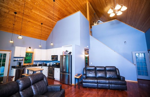 Osage Cabin | BLISSFUL SECLUSION on BLUEBERRY LAKE