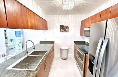 Brickell Condo | ✶ Blissful Sky Residence w/Ocean & City Views ✶