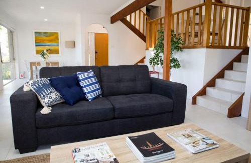 Surf Beach House | Blissful Stay Moments From the Beach