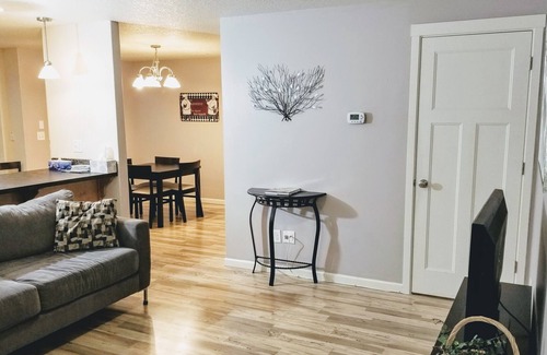 Vancouver House | Blissfully Peaceful, Private, 😴 Easy access to PDX airport