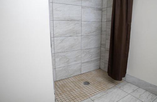 Marion Hotel | BlissPoint Inn & Suites Marion