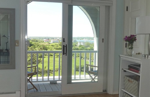 New Shoreham House | Block Island - Crescent Beach with Beautiful Sunset Views over Mitchell Farm