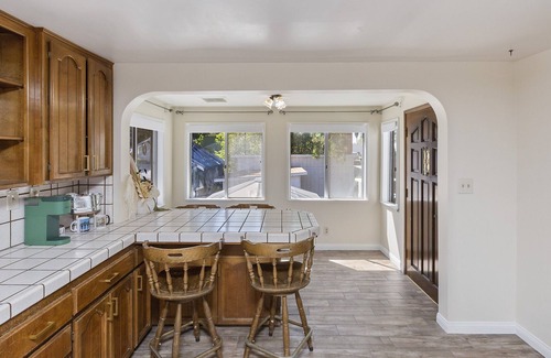 South Redlands House | *Blocks Away from Downtown Redlands*