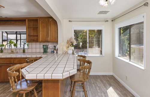 South Redlands House | *Blocks Away from Downtown Redlands*