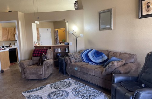 Mesquite House | 🎰 Blocks away from the casino! Need a Private driver! Let the fun begin! 🎰