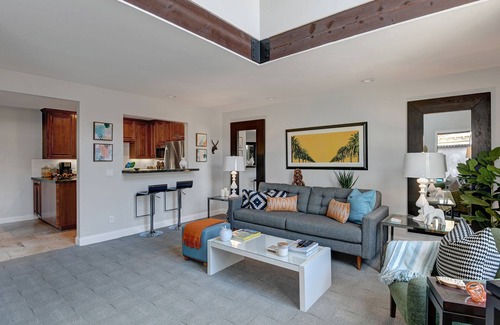 The Morrison House | Blocks from downtown PALM SPRINGS! Close to the Casino, trails and night life!