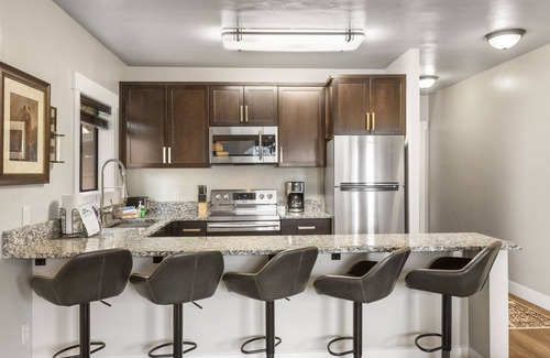 West Yellowstone Apartment | Blocks from the National Park- Yellowstone Hideaway Unit A