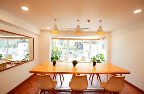 Bandra West Hotel | Bloom Boutique - Bandra