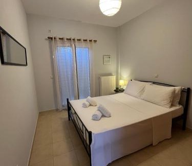 Methoni Apartment | Bloom Garden Apartment
