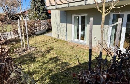 Holzkirchen Apartment | bloom - Zentral, modern, großzügig für 1-6 Pers