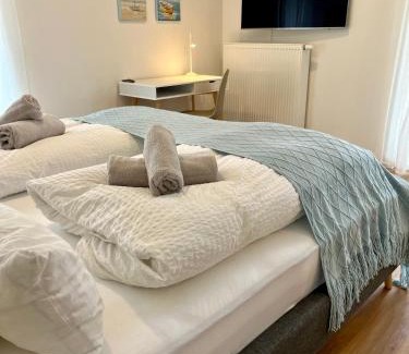 Holzkirchen Apartment | bloom - Zentral, modern, großzügig für 1-6 Pers