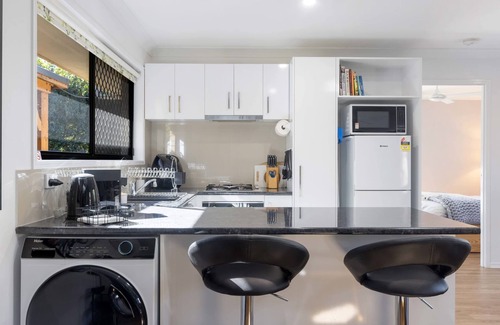 Beerwah House | Bloomfield Villa! - Breakfast Deal