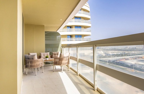 Saadiyat Cultural District Apartment | Bloomfields 1Br Azure Stay Ajwan Soul Beach Access