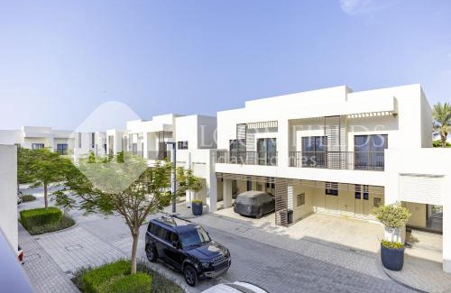 Al-Fujairah Villa | Bloomfields 2br Iconic Villa With Beach Access