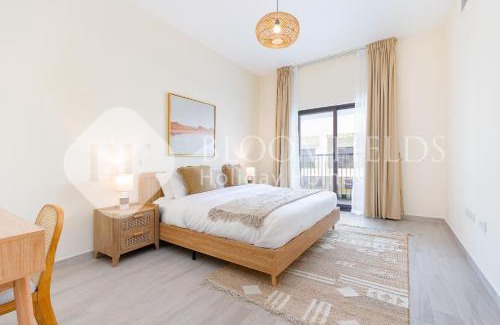 Al-Fujairah Villa | Bloomfileds 2BR Luxurious Villa Eagle Hills