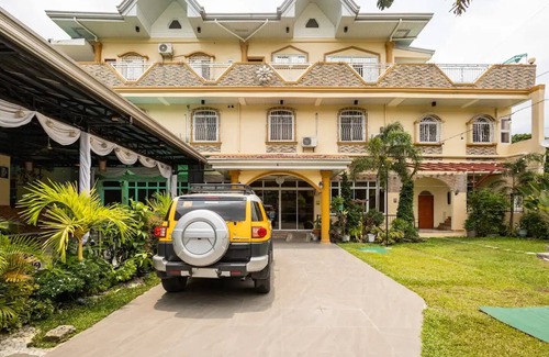 Meycauayan House | Blooming 3 bedrooms for 7, infant, petnn