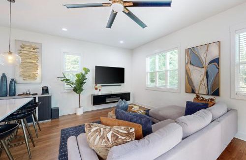 Mechanicsville House | Blooming Azalea - Unit B