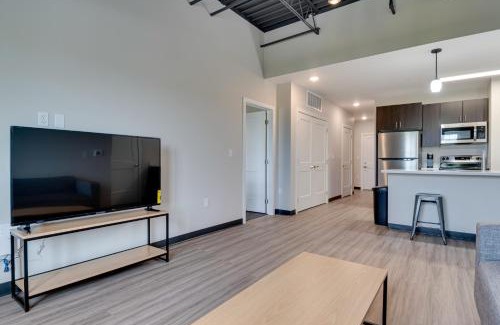 Bloomington Apartment | Bloomington Apartment - Walk to IU Campus and Mall!