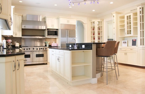 Bloomington House | Bloomington Estate
