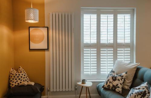 Marple Apartment | Blooms Apartment