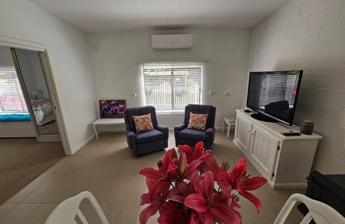 Penna House | Blossom Cottage - Cosy Retreat