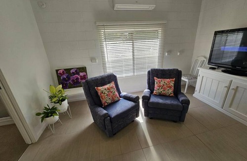 Penna House | Blossom Cottage - Cosy Retreat