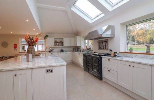 Ducklington Cottage | Blossom Hill