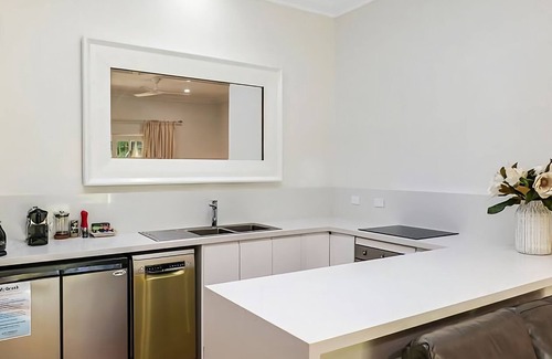 Bonville House | Blossom is a country house studio set amid beautiful classic country gardens in Bonville.